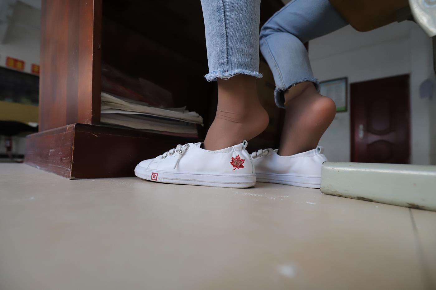 图片[40]-大西瓜爱牙膏-2019 10月活动 模特2（二） 牛仔裤里薄肉丝 (1) [88P] – 速更版-美库