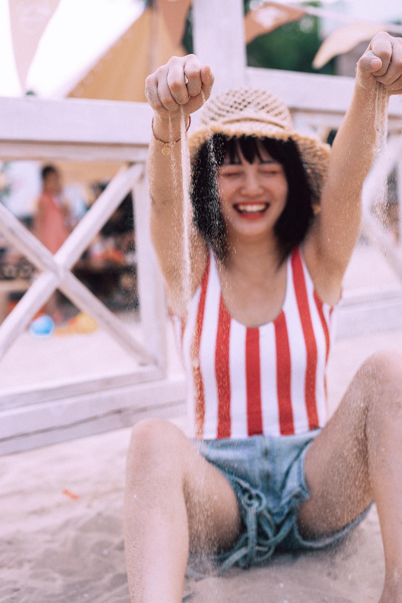 图片[17]-[YITUYU艺图语] 2021.11.24 红色沙滩少女 黎美汐 [42P] – 速更版-美库