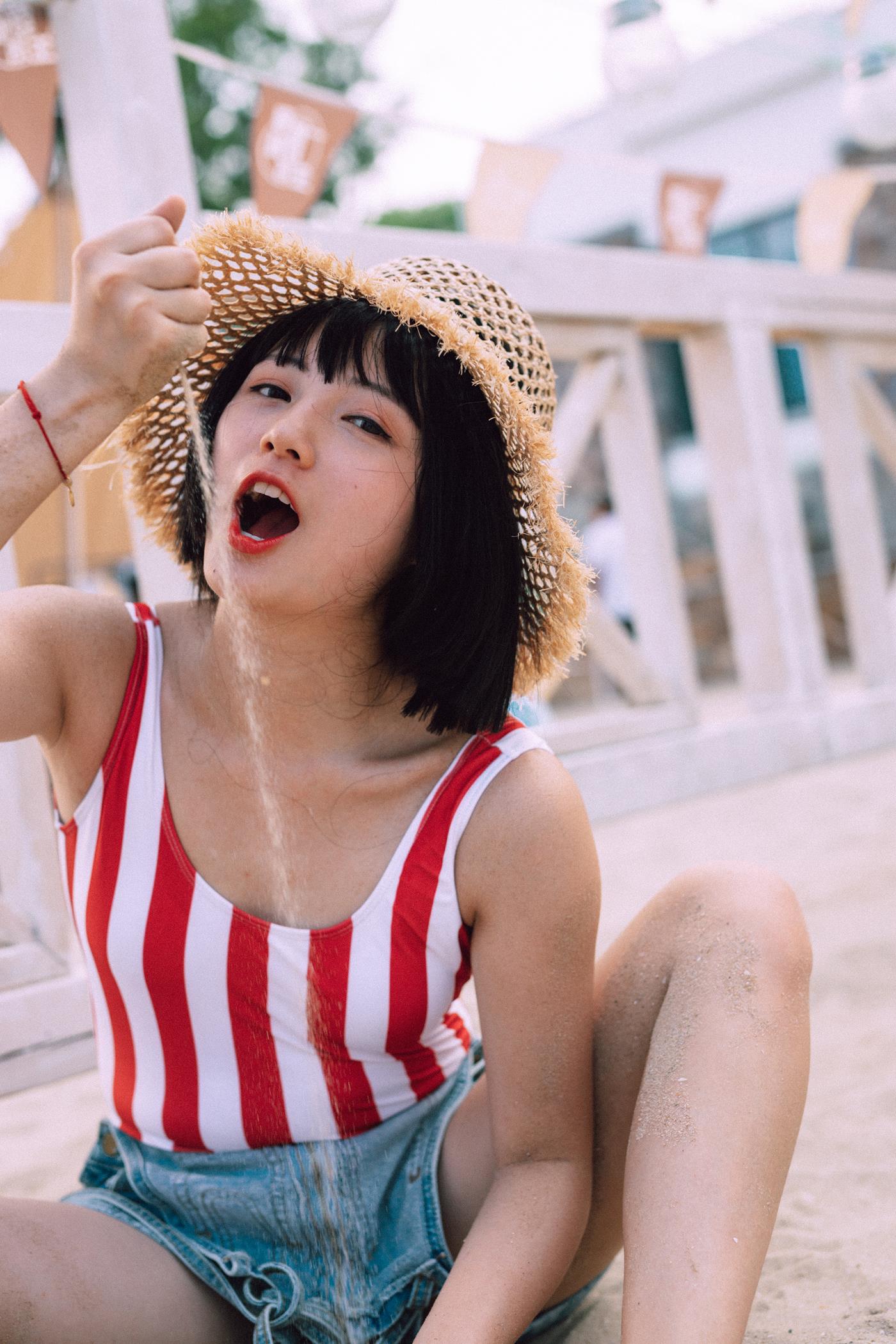 图片[18]-[YITUYU艺图语] 2021.11.24 红色沙滩少女 黎美汐 [42P] – 速更版-美库