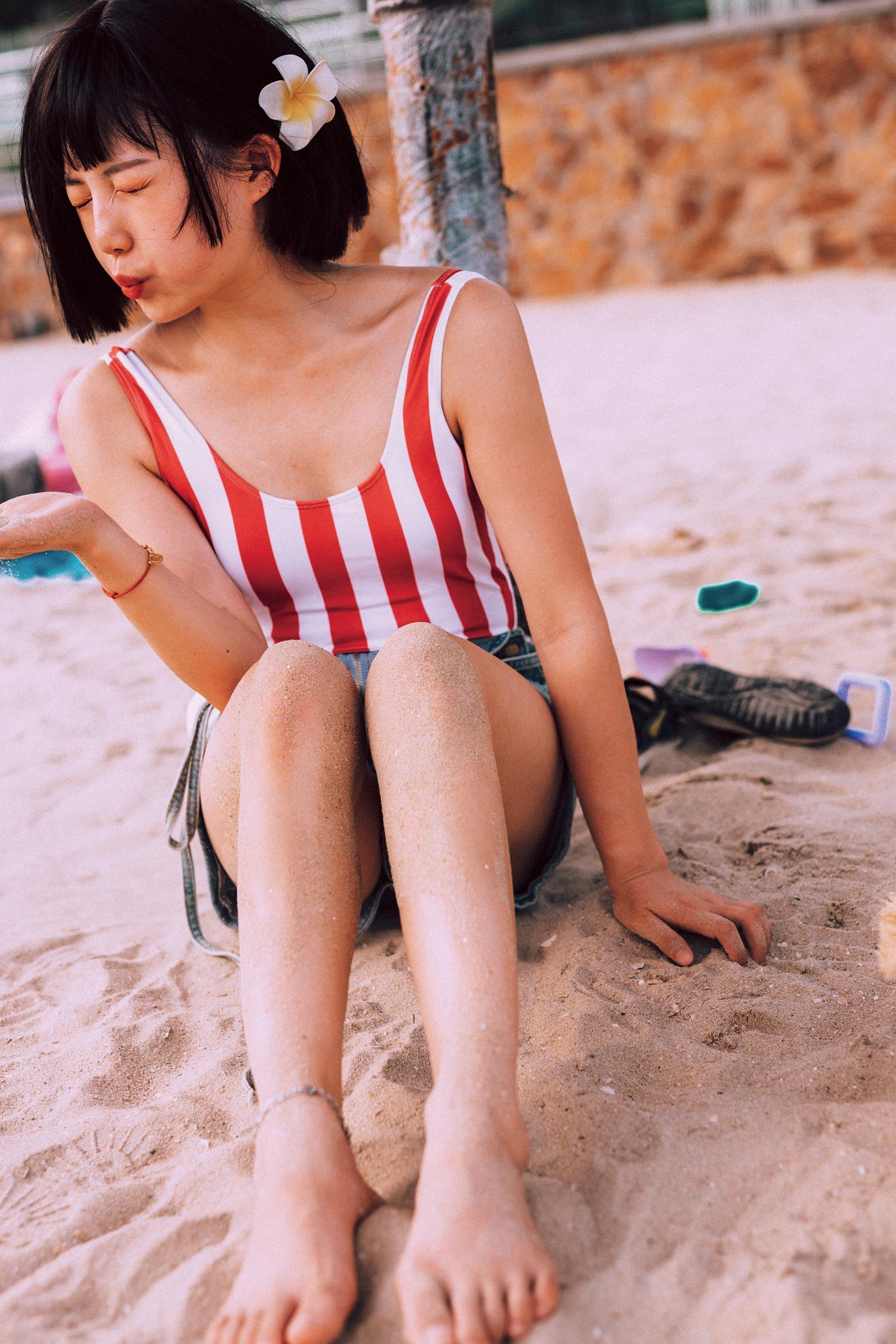 图片[33]-[YITUYU艺图语] 2021.11.24 红色沙滩少女 黎美汐 [42P] – 速更版-美库