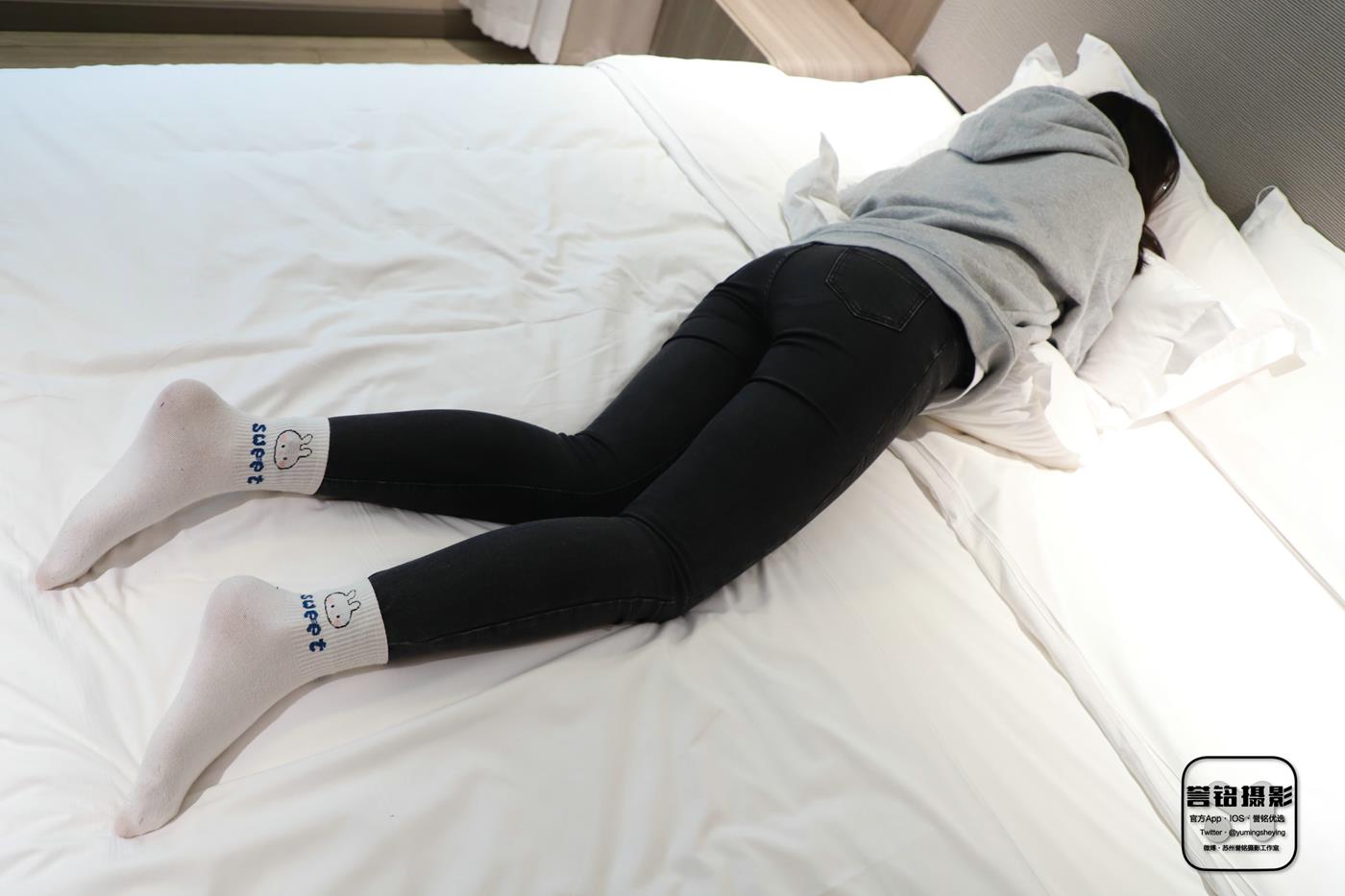 图片[47]-[誉铭传媒]袜足摄影 2022年《2022.04.22特约作品》[90P] – 速更版-美库