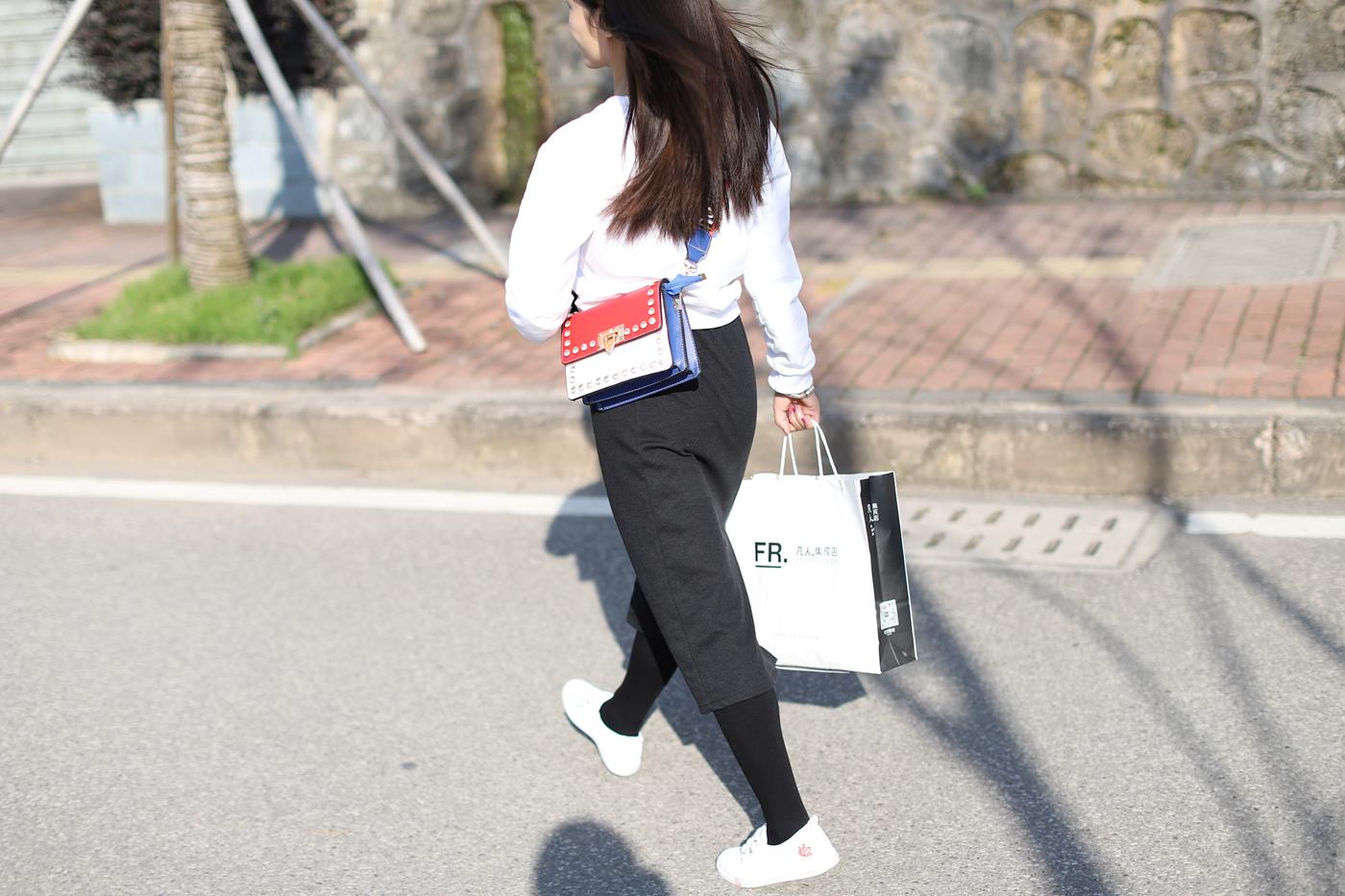 图片[28]-大西瓜爱牙膏-2019 10月活动 模特2（二） 校园厚黑丝 [104P] – 速更版-美库