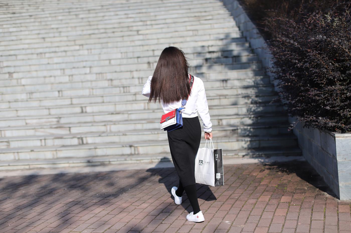 图片[33]-大西瓜爱牙膏-2019 10月活动 模特2（二） 校园厚黑丝 [104P] – 速更版-美库