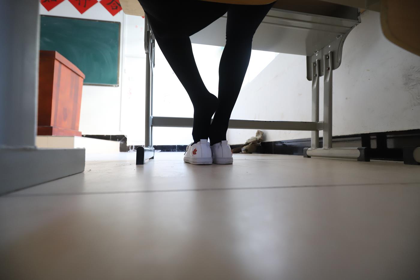 图片[50]-大西瓜爱牙膏-2019 10月活动 模特2（二） 校园厚黑丝 [104P] – 速更版-美库