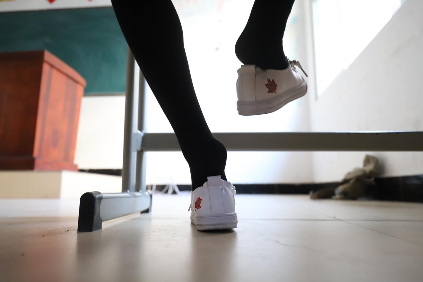 图片[53]-大西瓜爱牙膏-2019 10月活动 模特2（二） 校园厚黑丝 [104P] – 速更版-美库