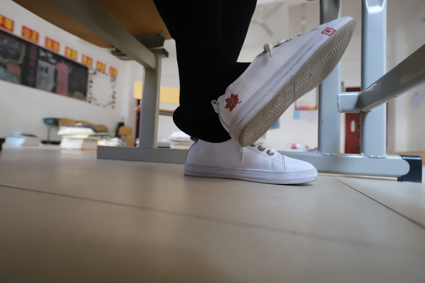 图片[72]-大西瓜爱牙膏-2019 10月活动 模特2（二） 校园厚黑丝 [104P] – 速更版-美库