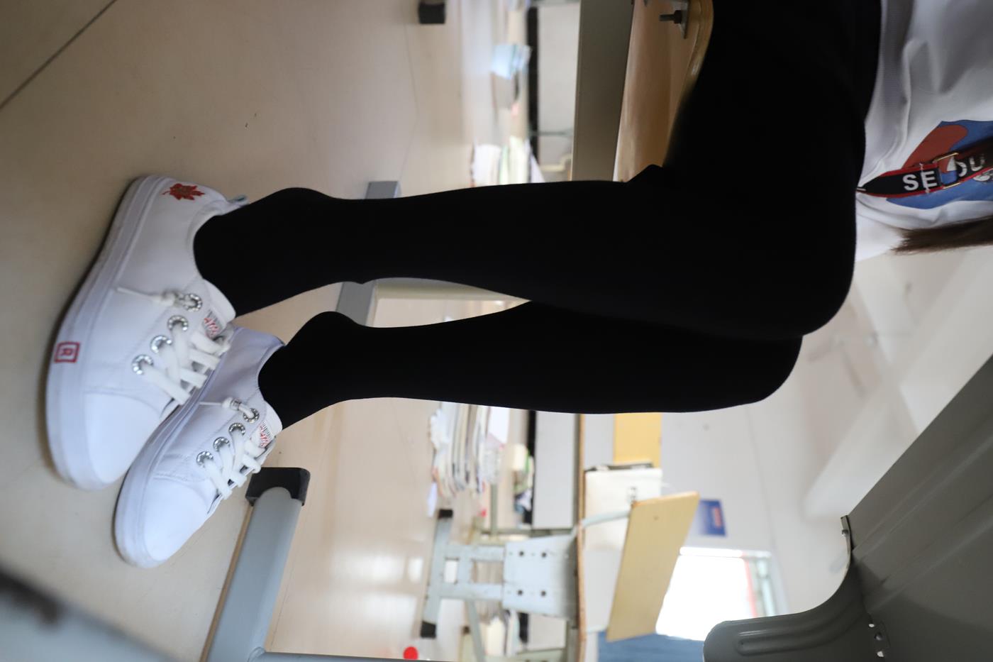 图片[76]-大西瓜爱牙膏-2019 10月活动 模特2（二） 校园厚黑丝 [104P] – 速更版-美库