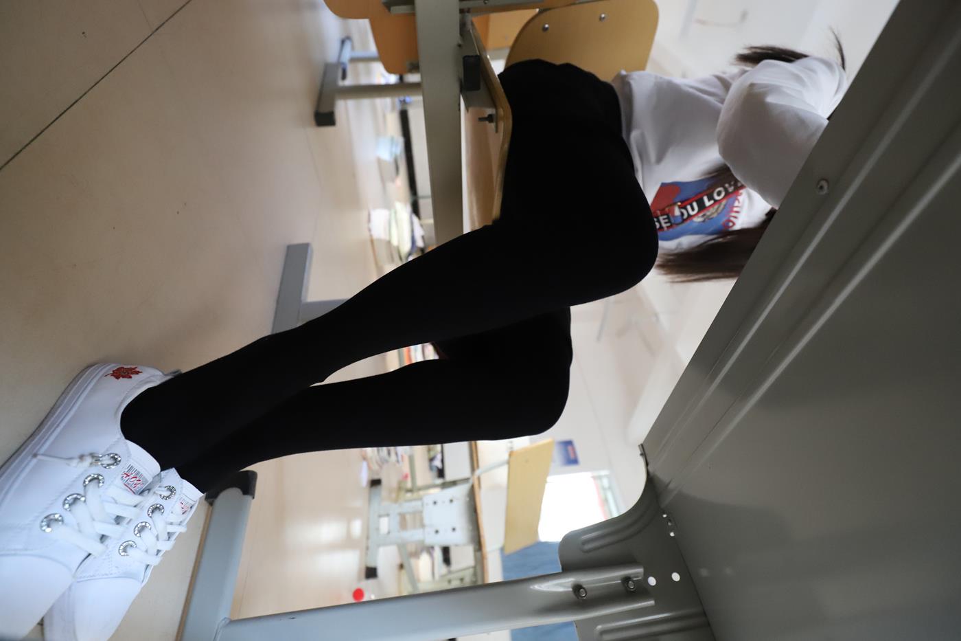 图片[77]-大西瓜爱牙膏-2019 10月活动 模特2（二） 校园厚黑丝 [104P] – 速更版-美库