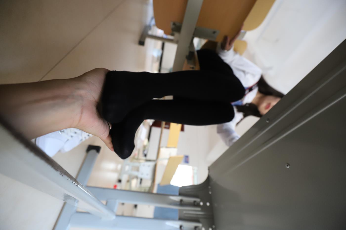 图片[96]-大西瓜爱牙膏-2019 10月活动 模特2（二） 校园厚黑丝 [104P] – 速更版-美库