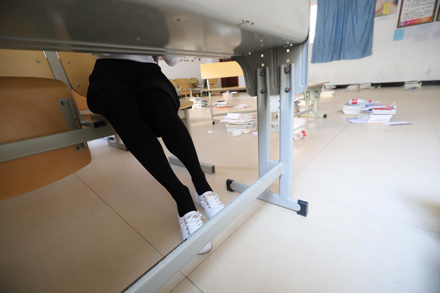 图片[104]-大西瓜爱牙膏-2019 10月活动 模特2（二） 校园厚黑丝 [104P] – 速更版-美库