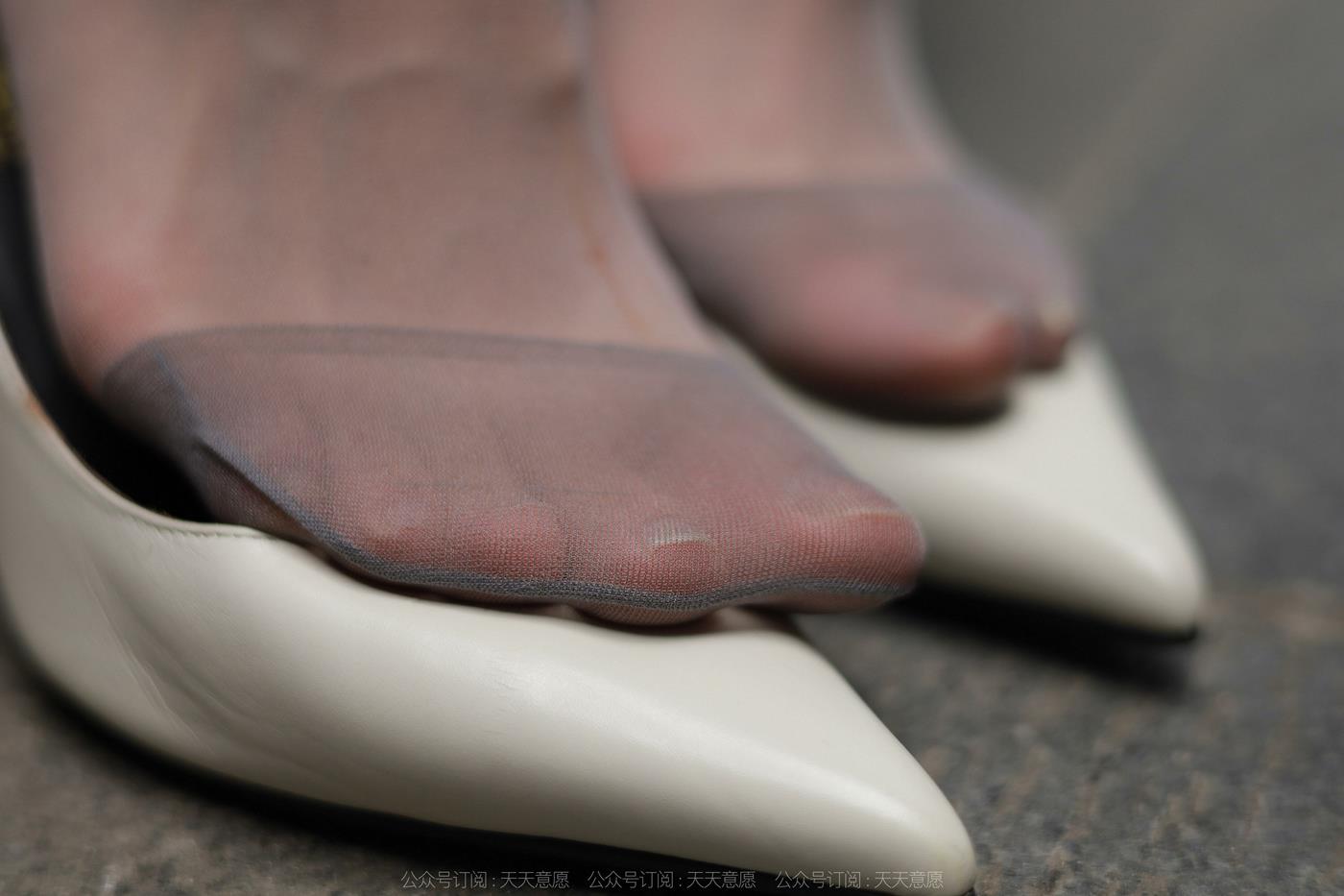 图片[70]-[IESS异思趣向] 2022.06.07 丝享家1110：团团《灰丝蓝色短裙》[86P] – 速更版-美库