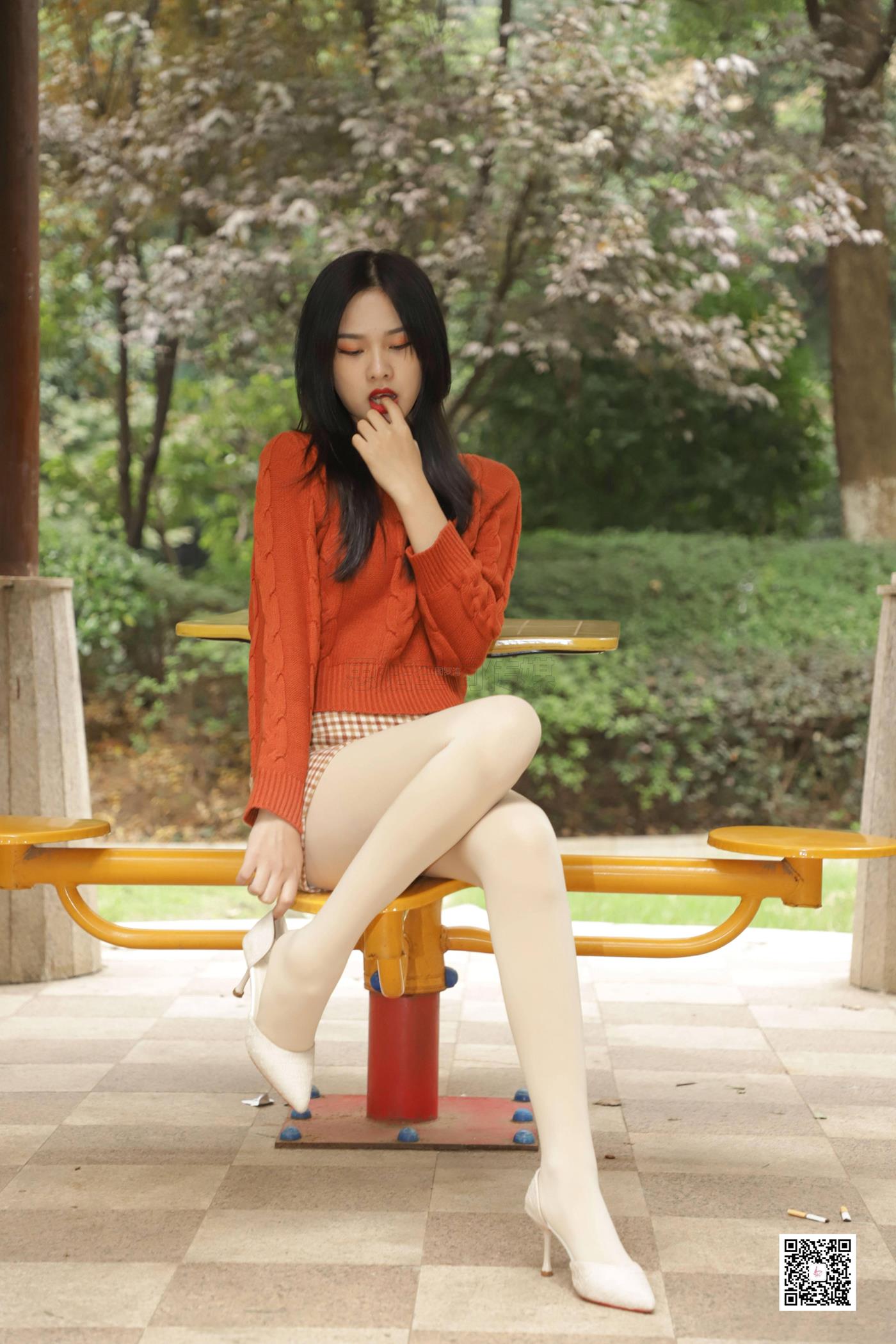 图片[32]-[SiHua思话] SJ065 橙子 冬日公园那一缕阳光 [48P] – 速更版-美库
