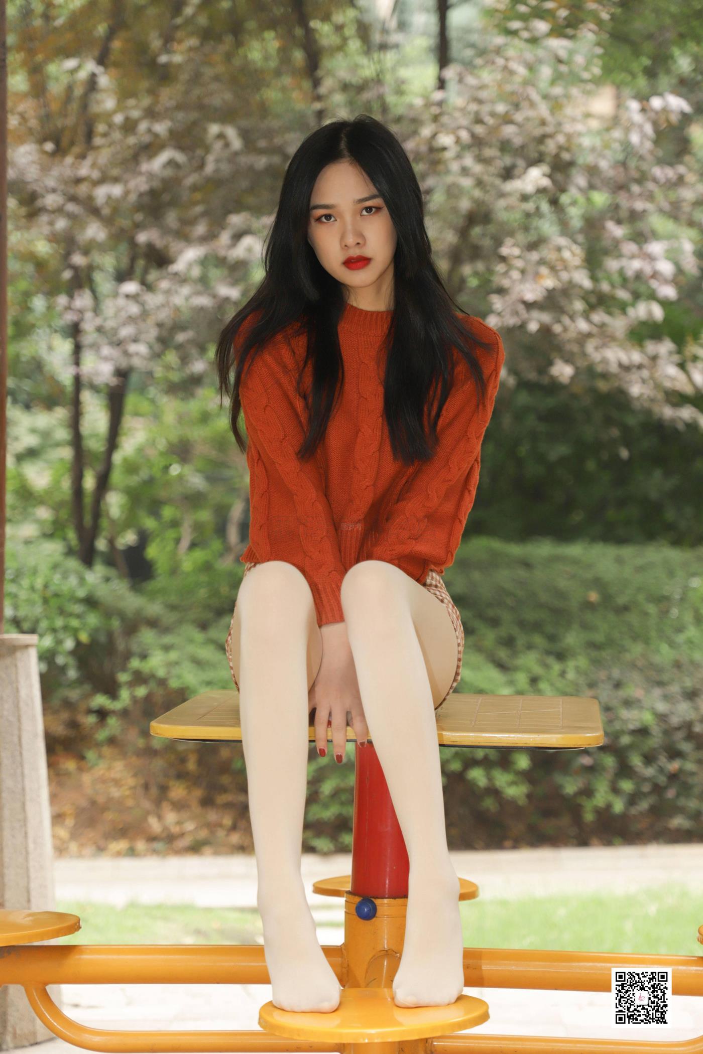 图片[42]-[SiHua思话] SJ065 橙子 冬日公园那一缕阳光 [48P] – 速更版-美库