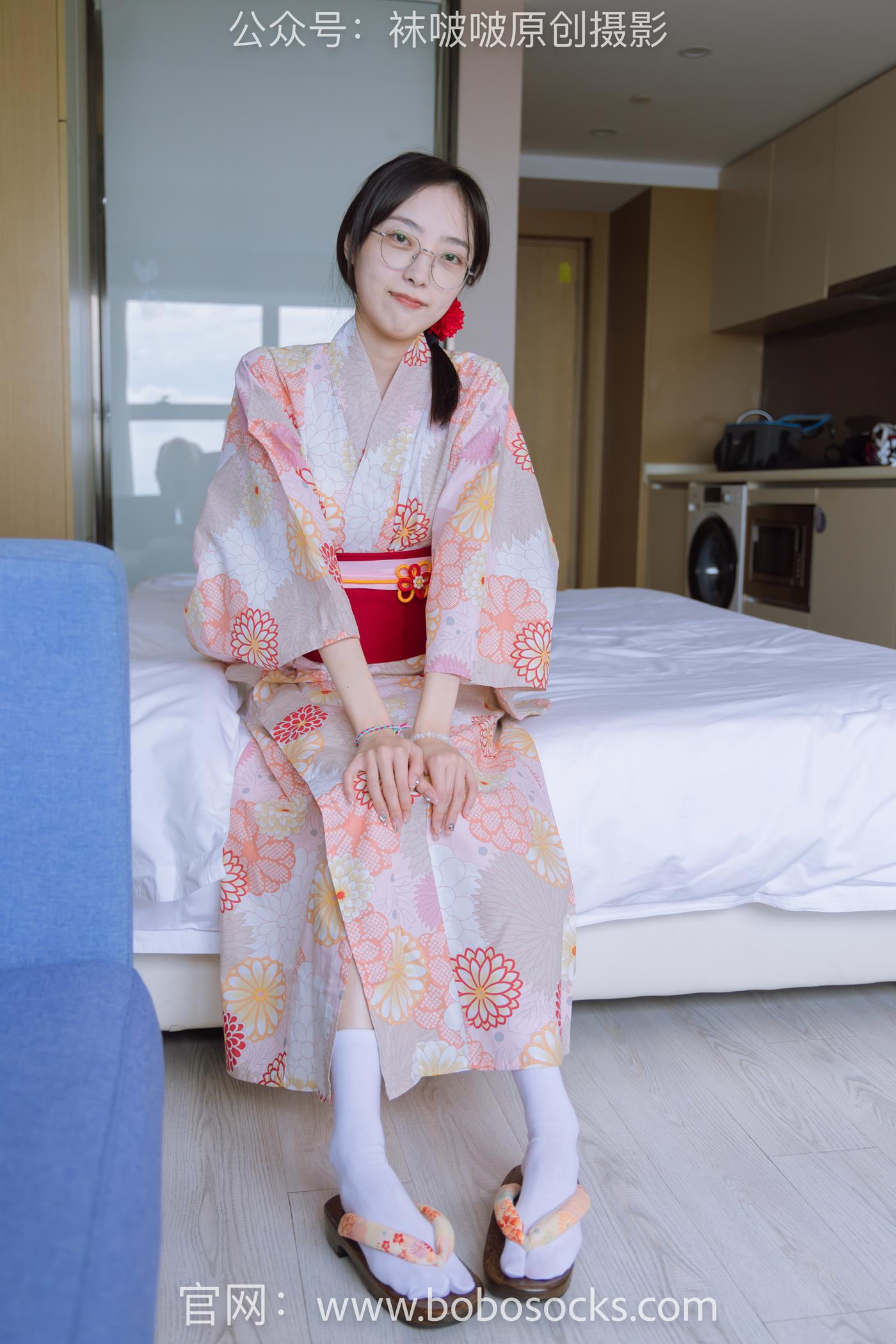 图片[13]-[BoBoSocks袜啵啵]NO.137 稚予-木屐、分指白棉袜、裸足、和风浴衣 (1) [80P] – 速更版-美库