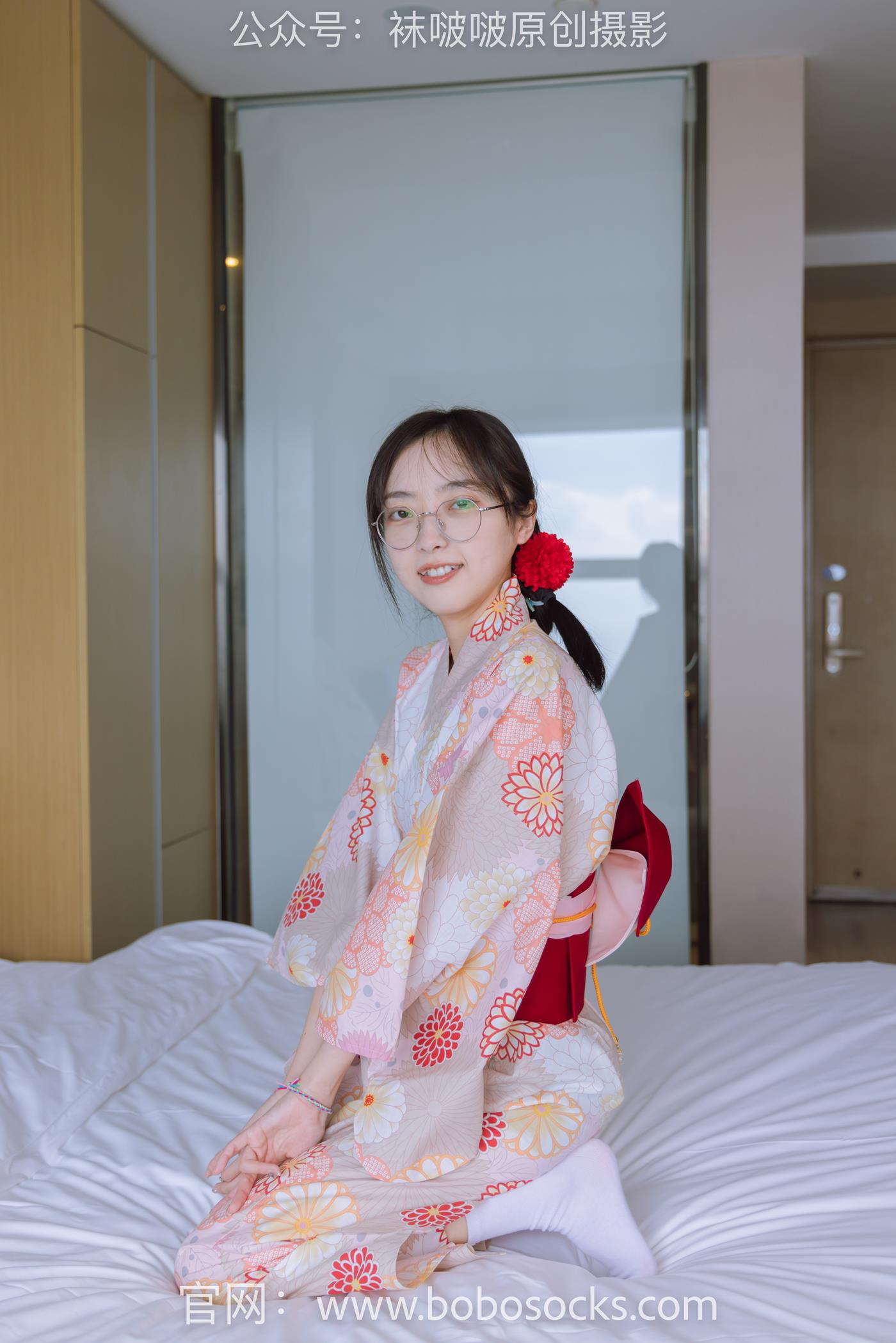 图片[72]-[BoBoSocks袜啵啵]NO.137 稚予-木屐、分指白棉袜、裸足、和风浴衣 (1) [80P] – 速更版-美库