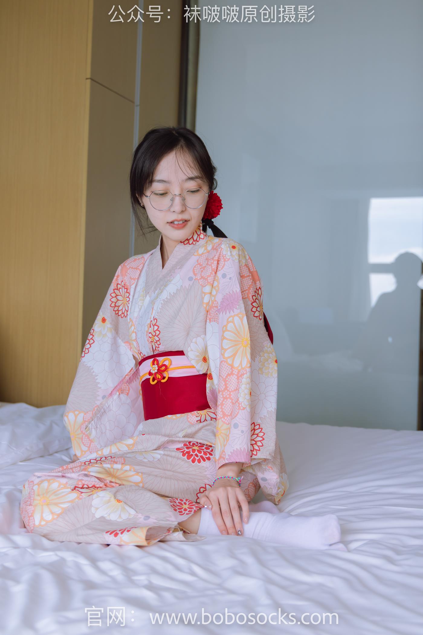 图片[74]-[BoBoSocks袜啵啵]NO.137 稚予-木屐、分指白棉袜、裸足、和风浴衣 (1) [80P] – 速更版-美库