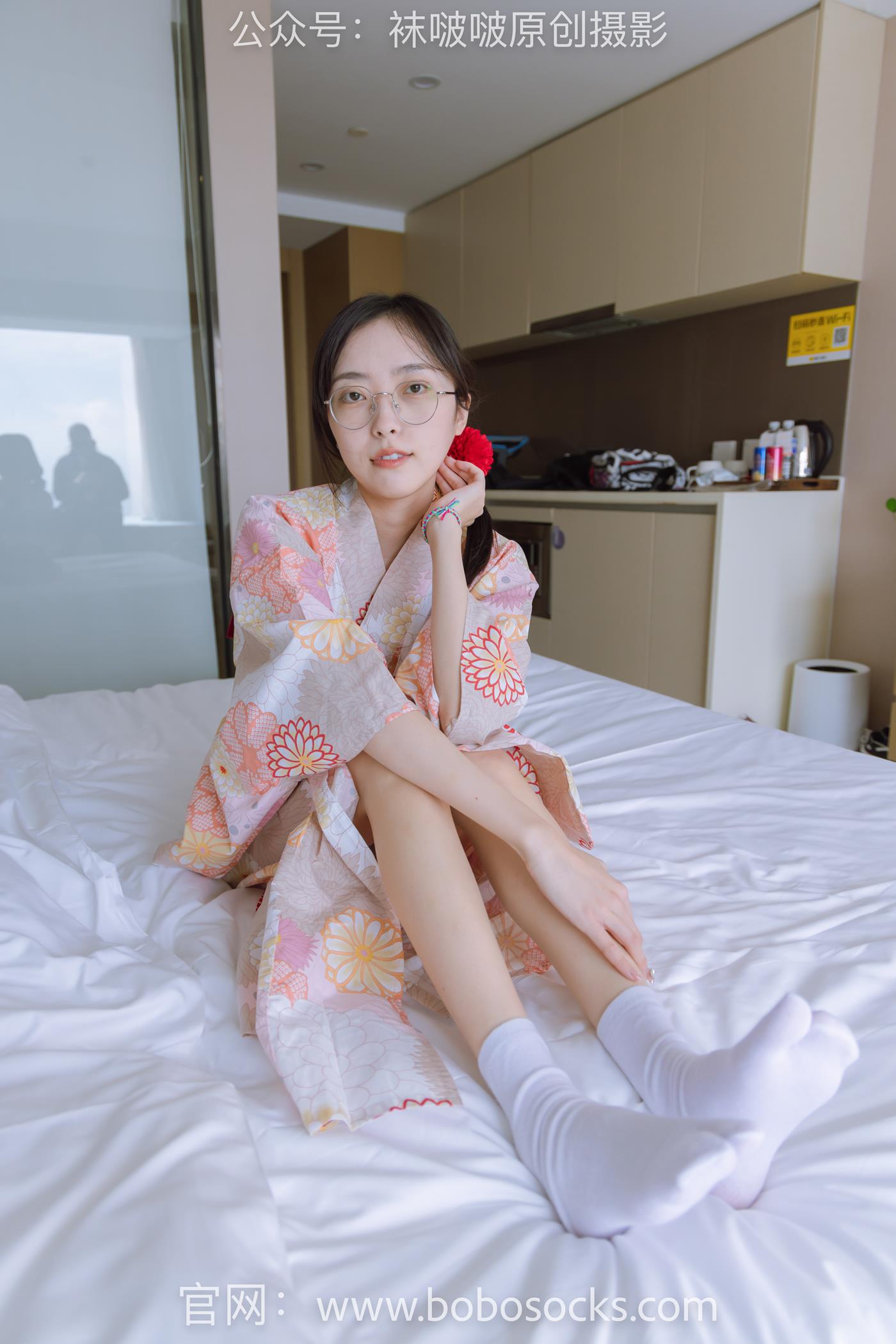 图片[61]-[BoBoSocks袜啵啵]NO.137 稚予-木屐、分指白棉袜、裸足、和风浴衣 (2) [90P] – 速更版-美库