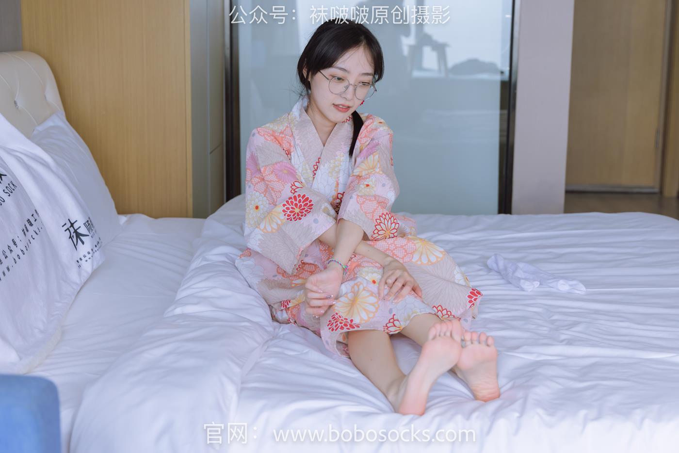 图片[63]-[BoBoSocks袜啵啵]NO.137 稚予-木屐、分指白棉袜、裸足、和风浴衣 (2) [90P] – 速更版-美库