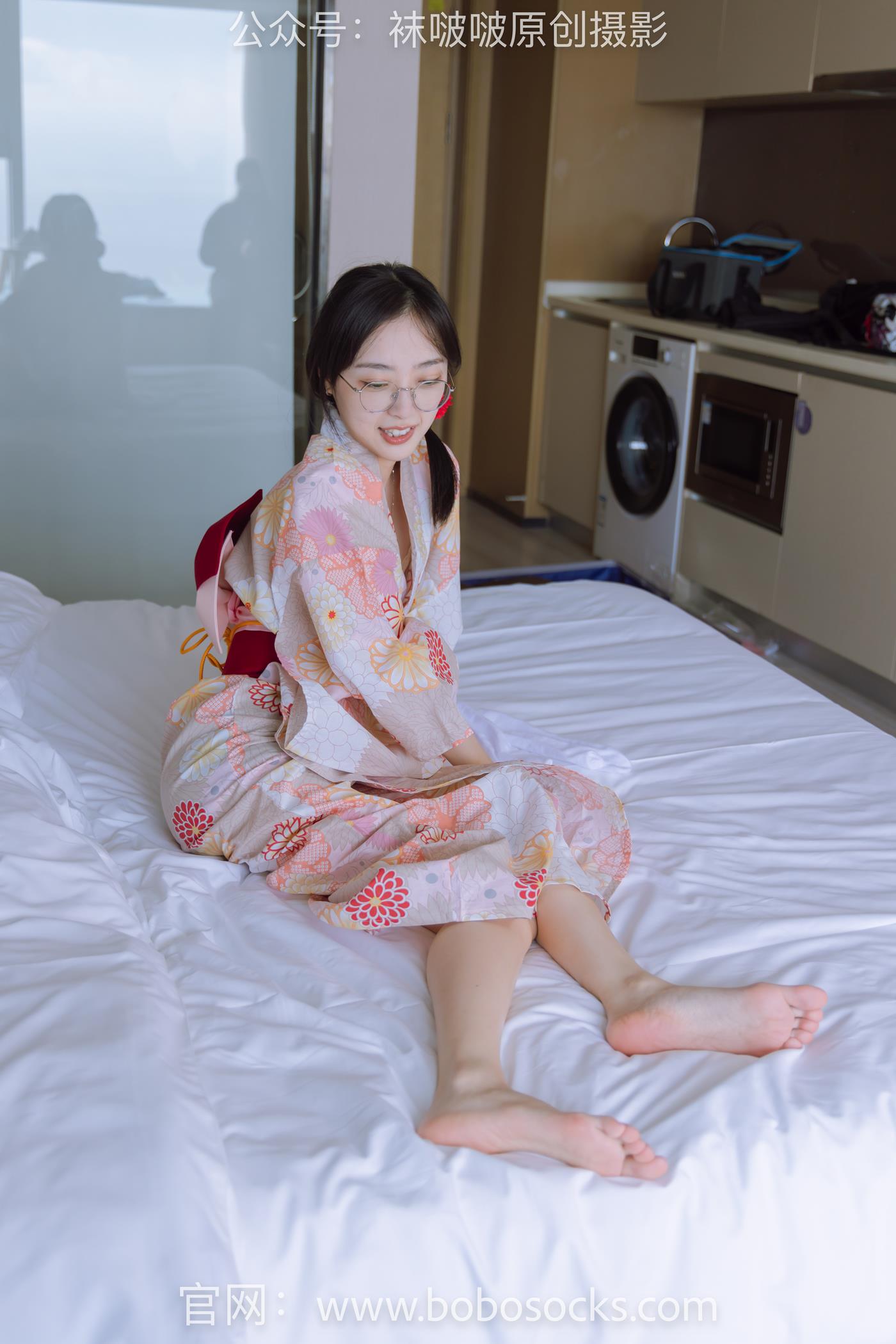 图片[68]-[BoBoSocks袜啵啵]NO.137 稚予-木屐、分指白棉袜、裸足、和风浴衣 (2) [90P] – 速更版-美库
