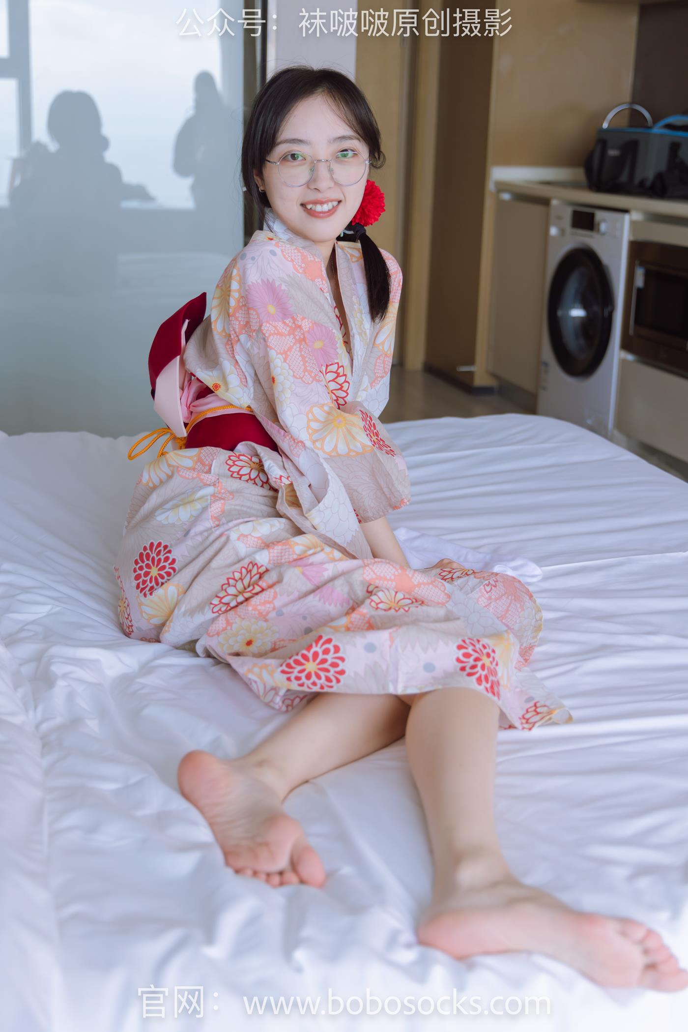 图片[71]-[BoBoSocks袜啵啵]NO.137 稚予-木屐、分指白棉袜、裸足、和风浴衣 (2) [90P] – 速更版-美库