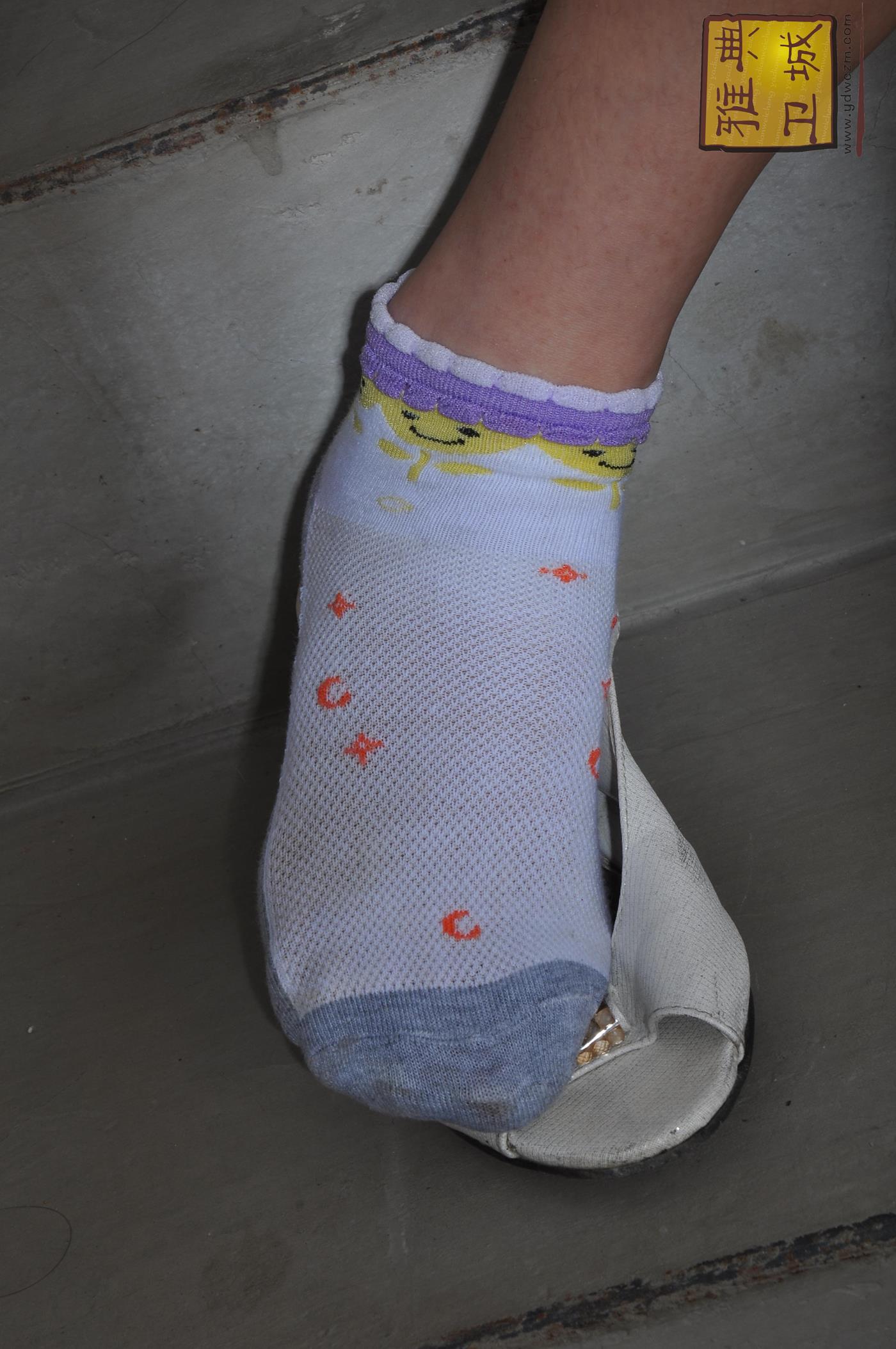 图片[17]-雅典卫城  楼梯间发呆的小姐姐 2010-005 (1) [84P] – 速更版-美库