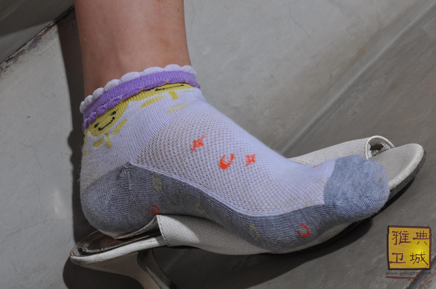 图片[20]-雅典卫城  楼梯间发呆的小姐姐 2010-005 (1) [84P] – 速更版-美库