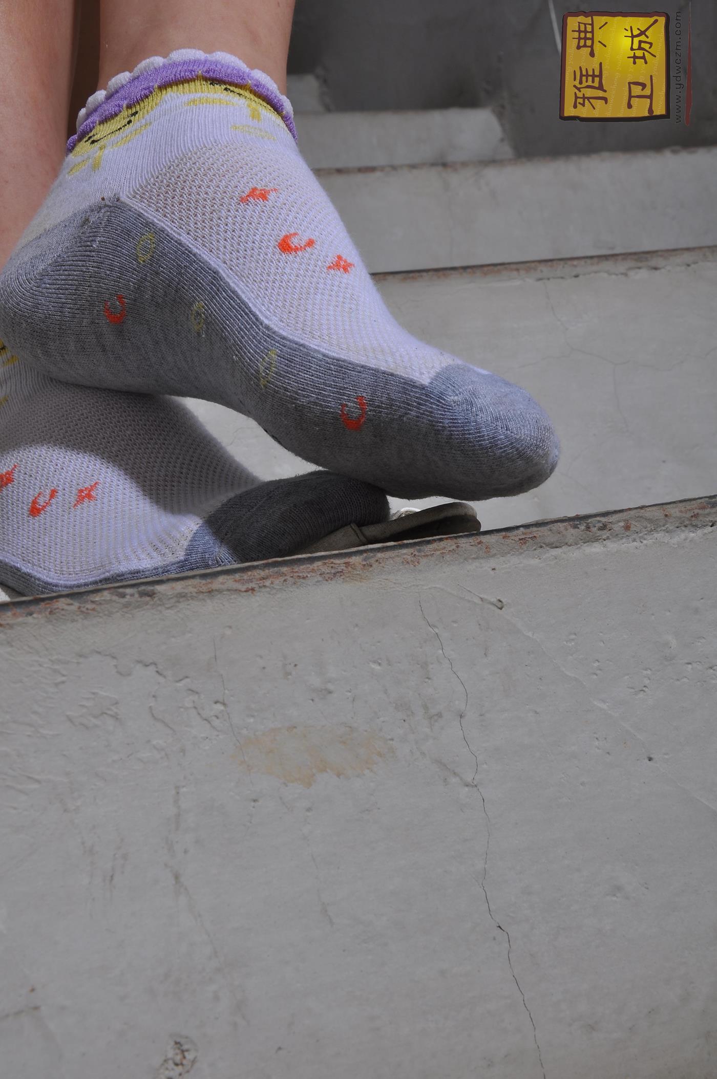 图片[26]-雅典卫城  楼梯间发呆的小姐姐 2010-005 (1) [84P] – 速更版-美库