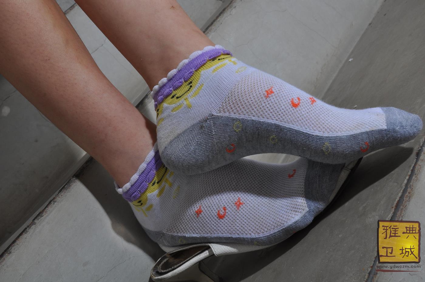 图片[27]-雅典卫城  楼梯间发呆的小姐姐 2010-005 (1) [84P] – 速更版-美库