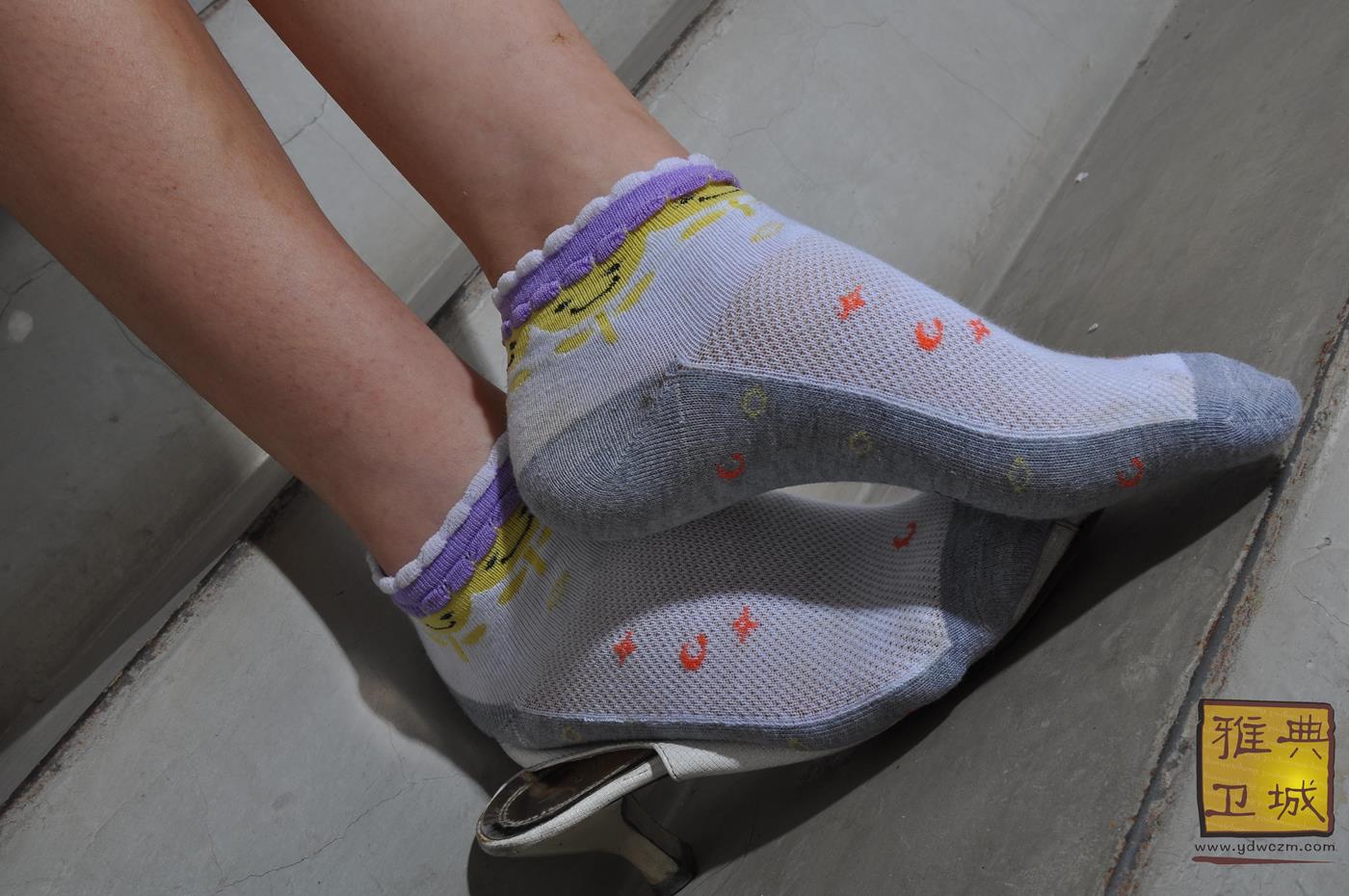 图片[28]-雅典卫城  楼梯间发呆的小姐姐 2010-005 (1) [84P] – 速更版-美库