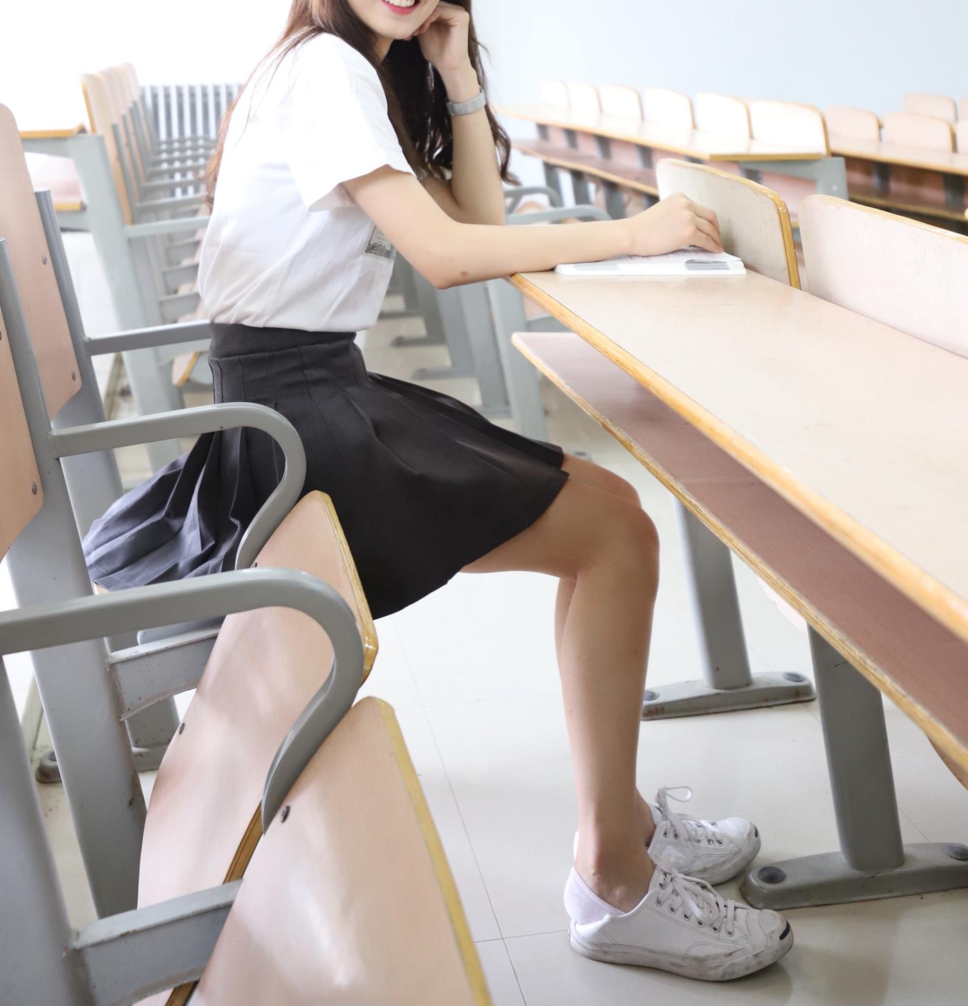 图片[12]-大西瓜爱牙膏-2019 11X活动 模特2（二） 教室短裙船袜 (1) [84P] – 速更版-美库