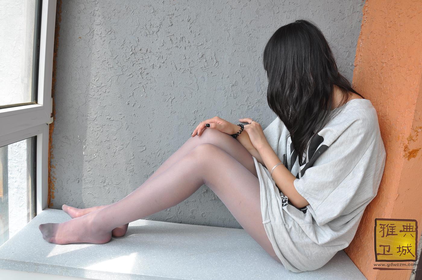 图片[71]-雅典卫城  楼梯间发呆的小姐姐 2010-005 (2) [84P] – 速更版-美库