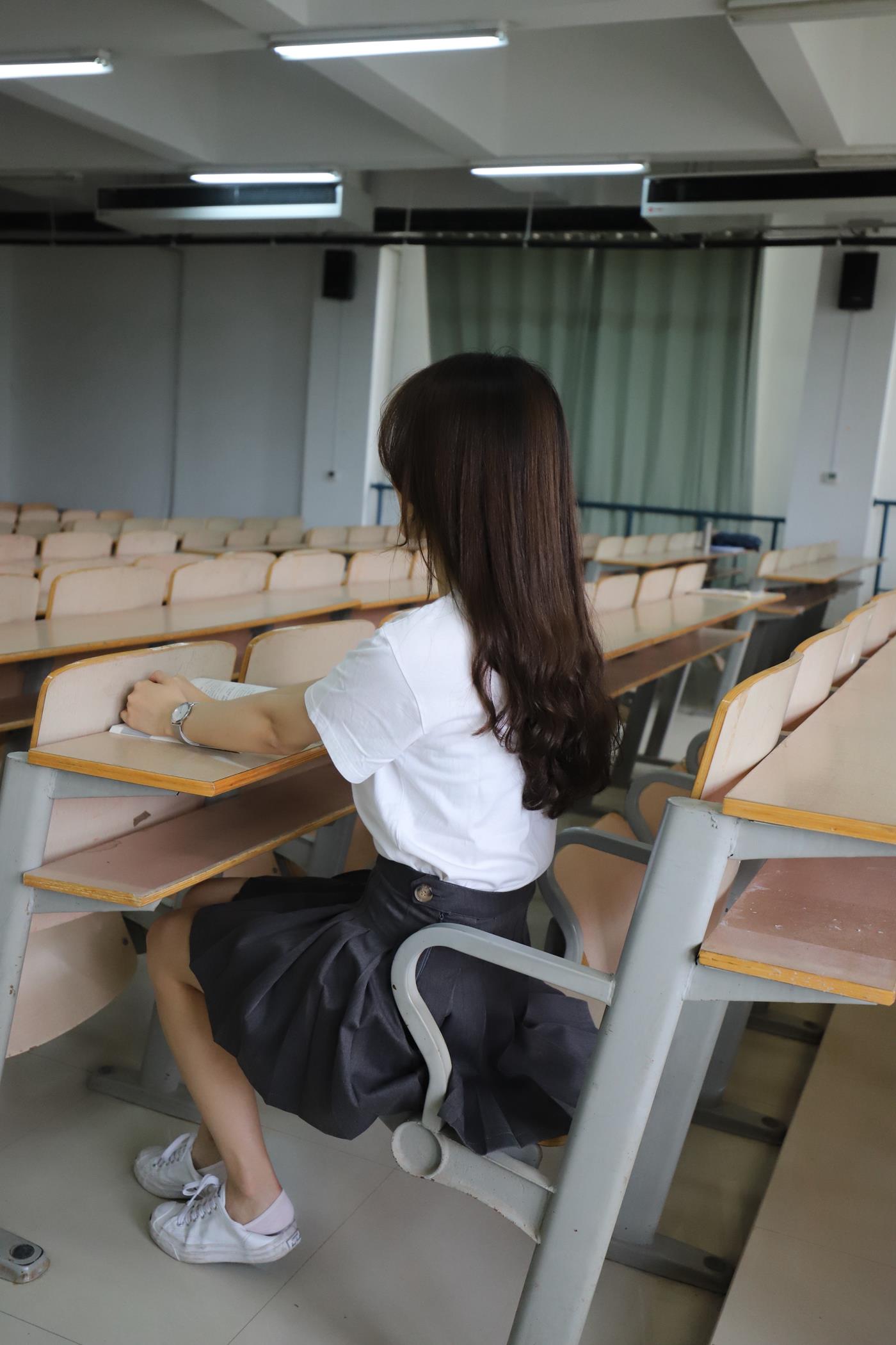 图片[25]-大西瓜爱牙膏-2019 11X活动 模特2（二） 教室短裙船袜 (1) [84P] – 速更版-美库