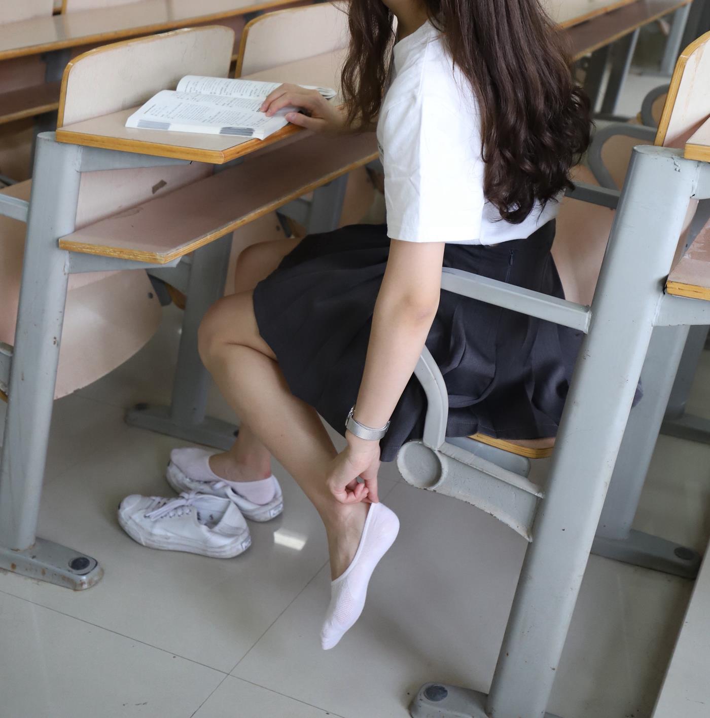 图片[41]-大西瓜爱牙膏-2019 11X活动 模特2（二） 教室短裙船袜 (1) [84P] – 速更版-美库