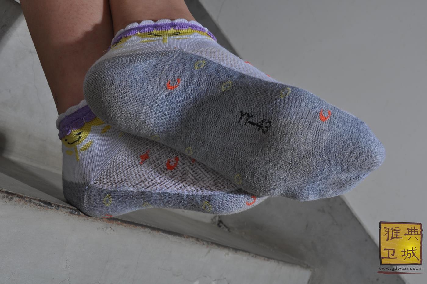 图片[79]-雅典卫城  楼梯间发呆的小姐姐 2010-005 (1) [84P] – 速更版-美库