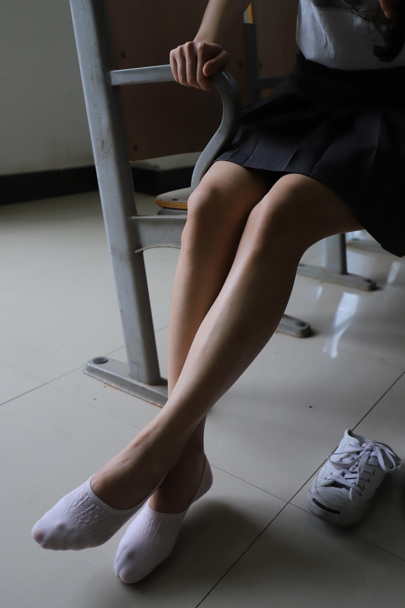 图片[21]-大西瓜爱牙膏-2019 11X活动 模特2（二） 教室短裙船袜 (4) [60P] – 速更版-美库