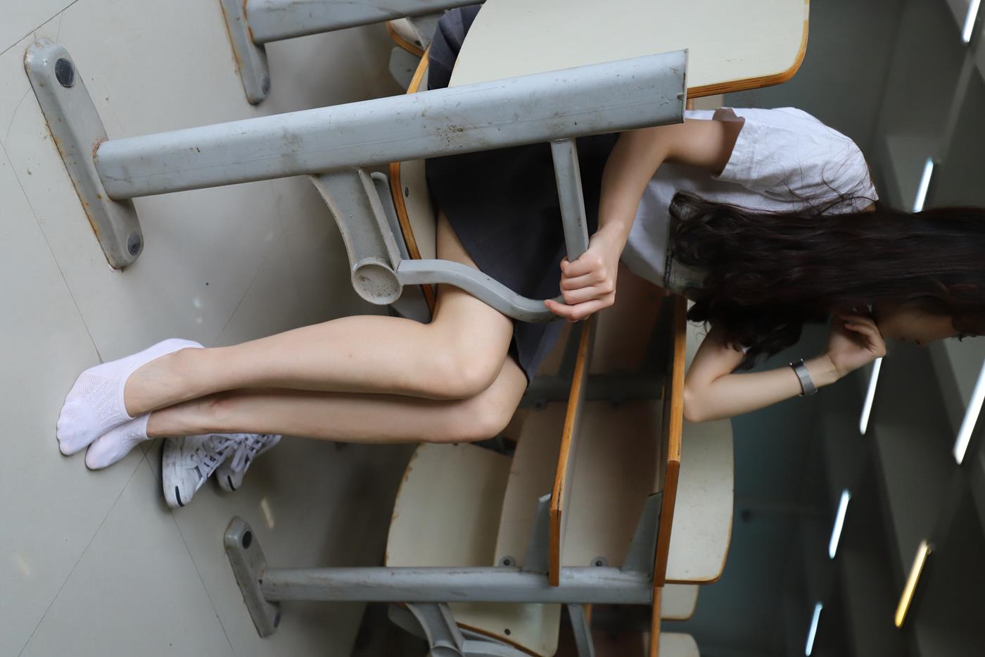 图片[29]-大西瓜爱牙膏-2019 11X活动 模特2（二） 教室短裙船袜 (4) [60P] – 速更版-美库