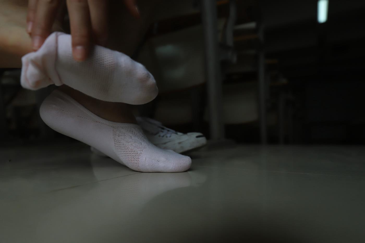 图片[52]-大西瓜爱牙膏-2019 11X活动 模特2（二） 教室短裙船袜 (4) [60P] – 速更版-美库