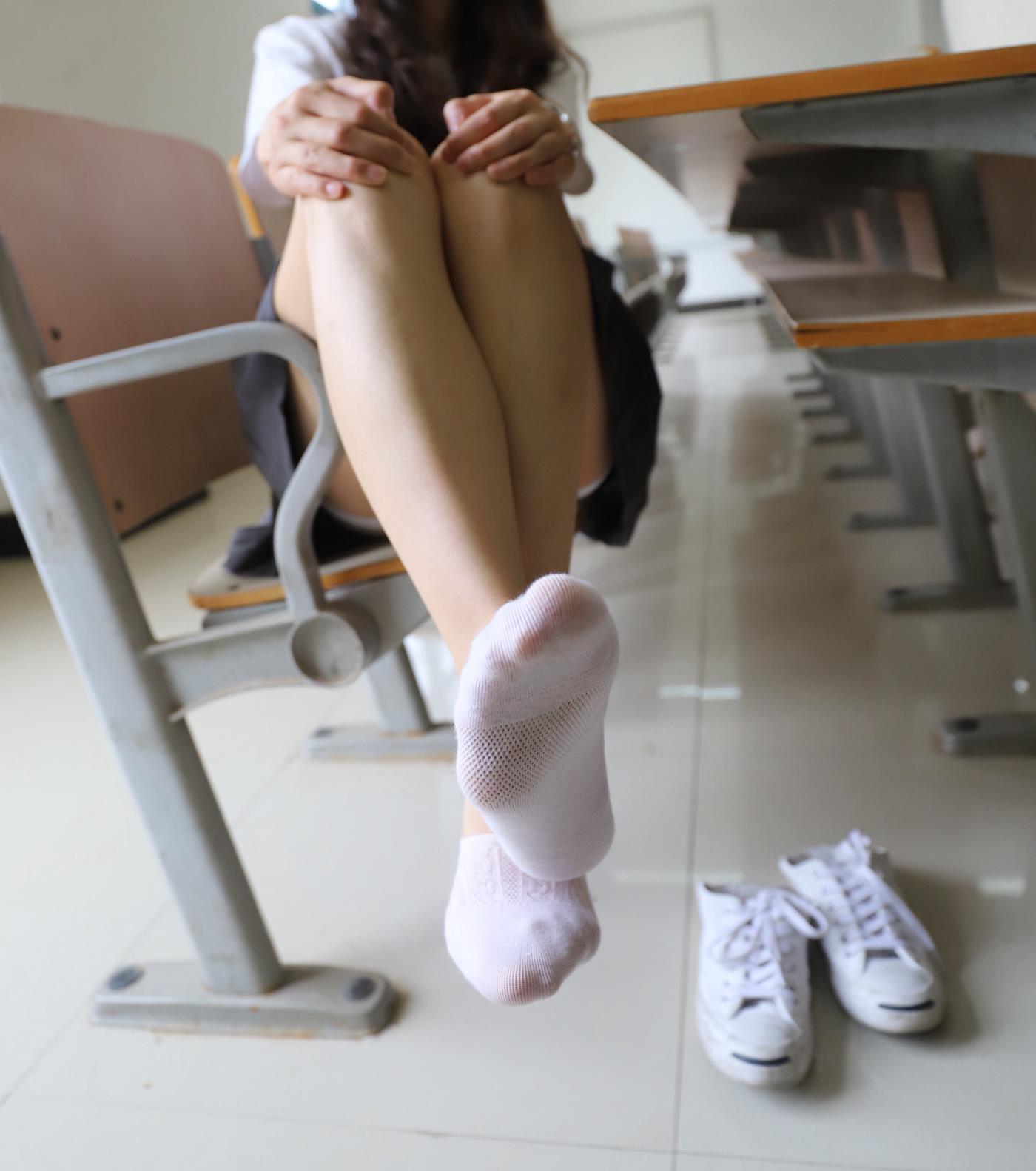 图片[38]-大西瓜爱牙膏-2019 11X活动 模特2（二） 教室短裙船袜 (5) [45P] – 速更版-美库