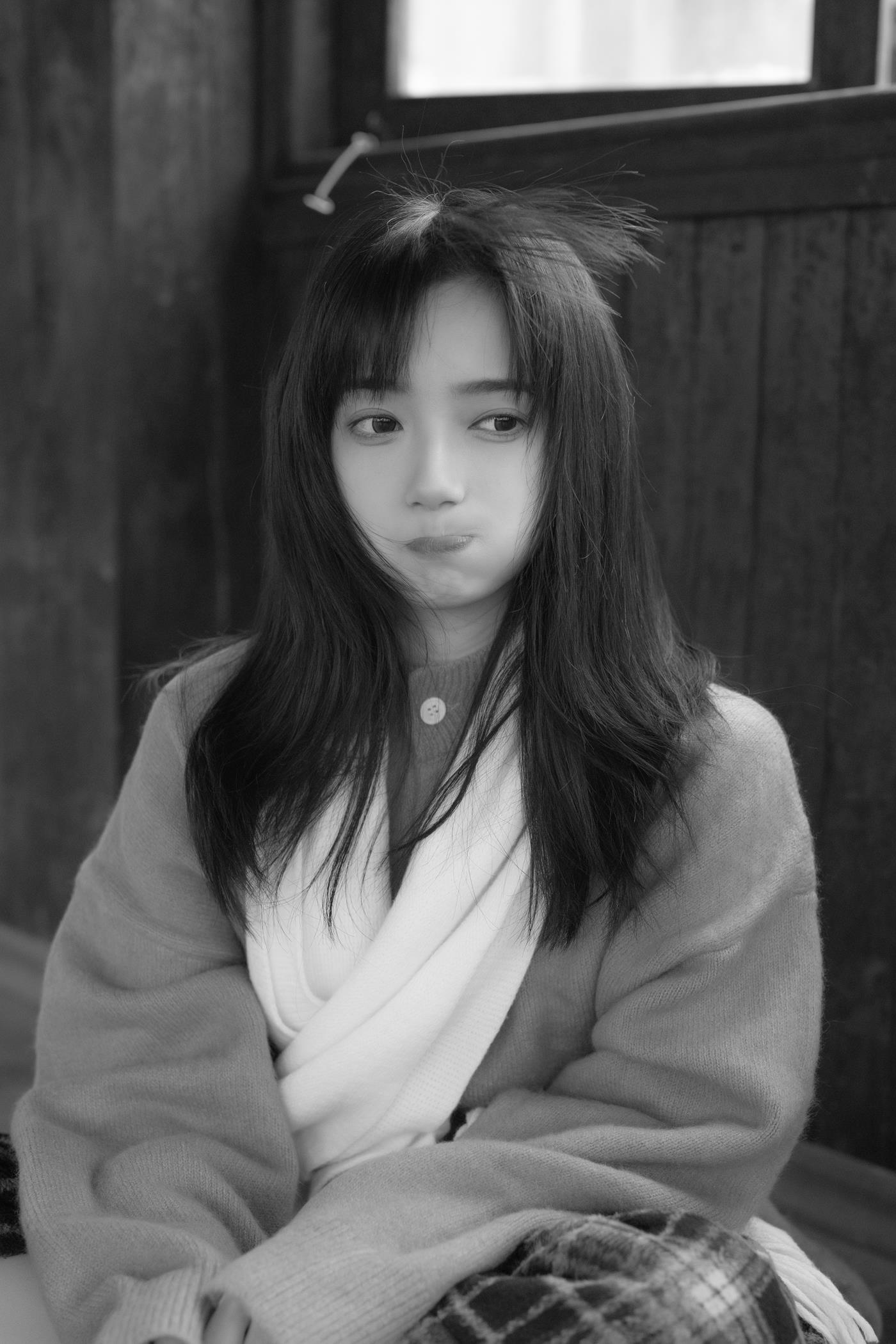 图片[27]-[YITUYU艺图语] 2021.12.07 阴天小木屋 月半了吧 [32P] – 速更版-美库