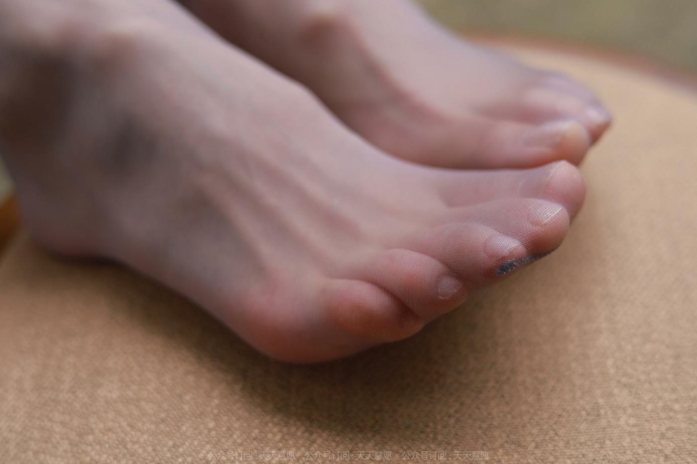 图片[37]-[IESS异思趣向] 2022.06.09 丝享家1112：小六《蓝鞋灰丝》[85P/154MB] – 速更版-美库