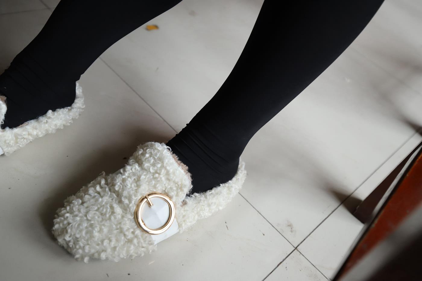 图片[17]-大西瓜爱牙膏-2019 11X活动 模特3（三） 教室黑丝厚长袜 (1) [84P] – 速更版-美库