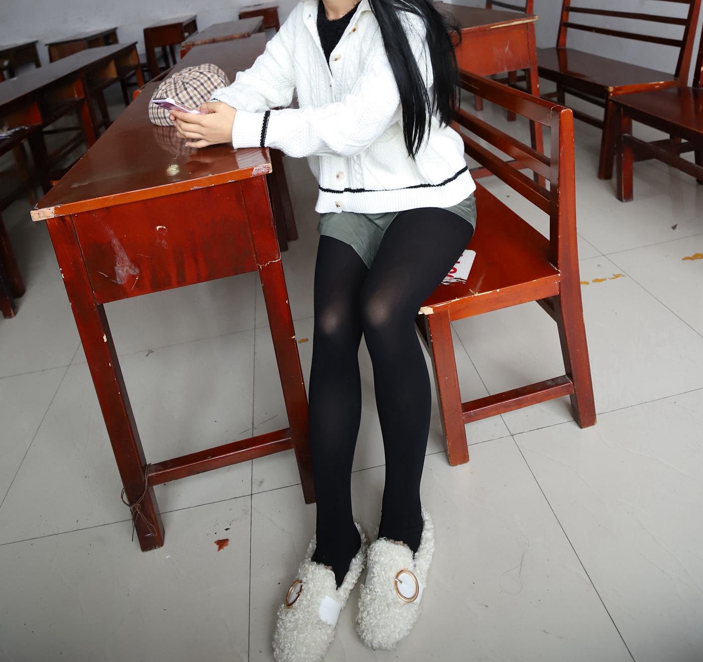 图片[28]-大西瓜爱牙膏-2019 11X活动 模特3（三） 教室黑丝厚长袜 (1) [84P] – 速更版-美库