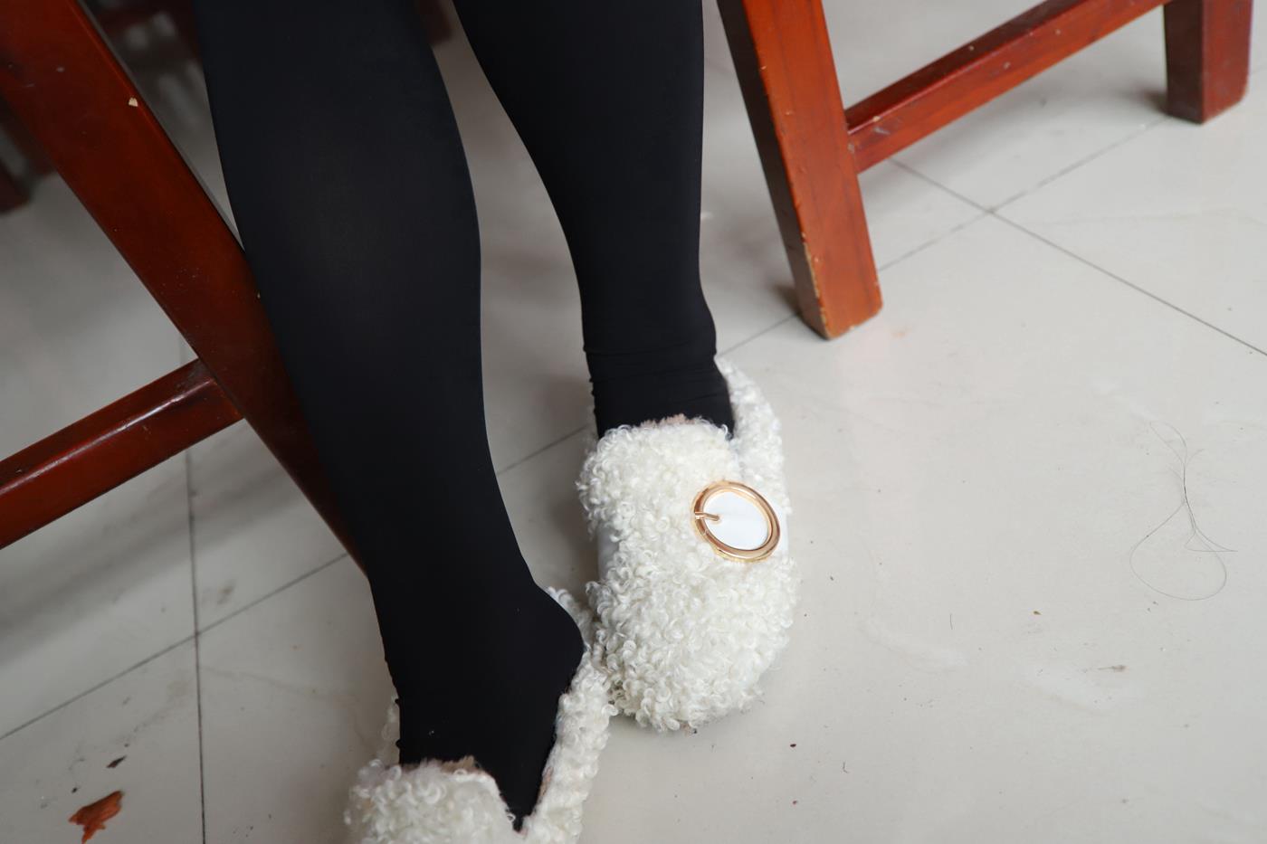 图片[30]-大西瓜爱牙膏-2019 11X活动 模特3（三） 教室黑丝厚长袜 (1) [84P] – 速更版-美库