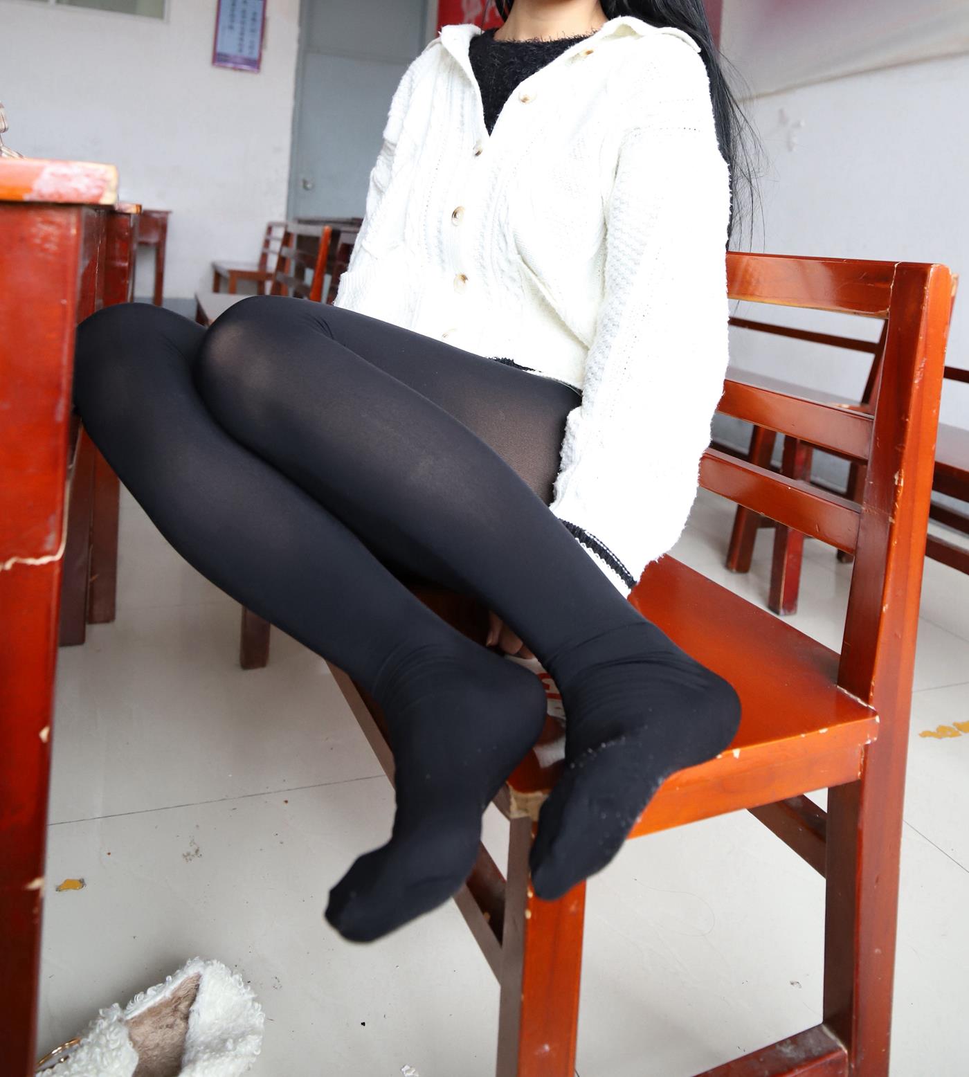 图片[16]-大西瓜爱牙膏-2019 11X活动 模特3（三） 教室黑丝厚长袜 (2) [71P] – 速更版-美库