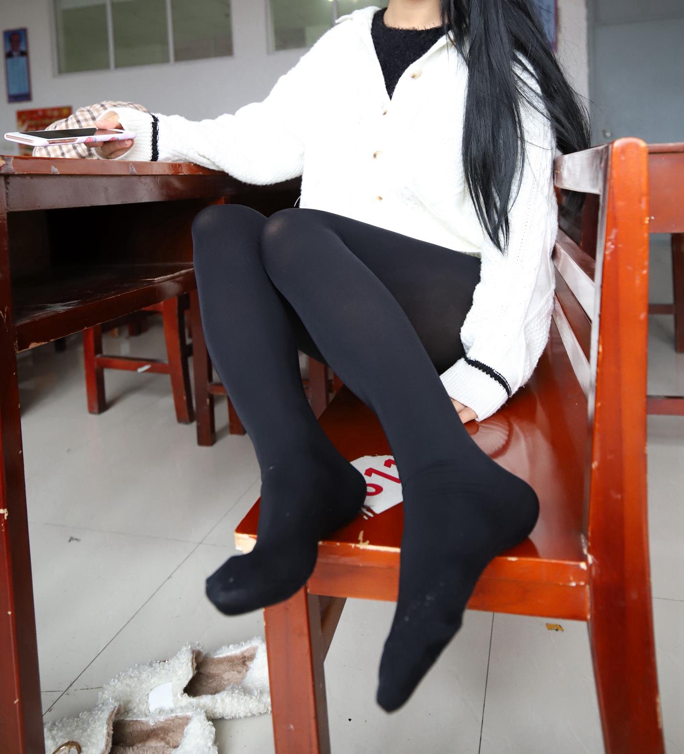 图片[19]-大西瓜爱牙膏-2019 11X活动 模特3（三） 教室黑丝厚长袜 (2) [71P] – 速更版-美库