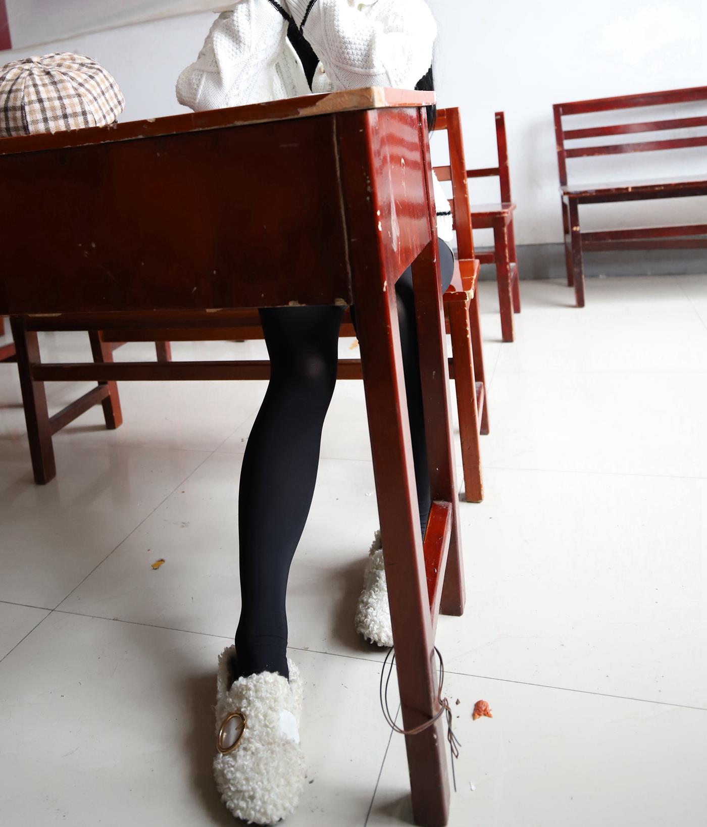 图片[56]-大西瓜爱牙膏-2019 11X活动 模特3（三） 教室黑丝厚长袜 (1) [84P] – 速更版-美库