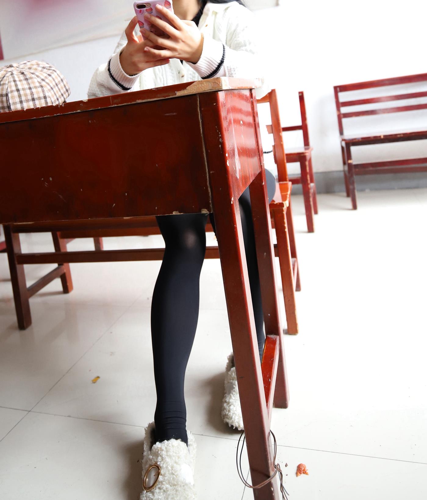 图片[57]-大西瓜爱牙膏-2019 11X活动 模特3（三） 教室黑丝厚长袜 (1) [84P] – 速更版-美库