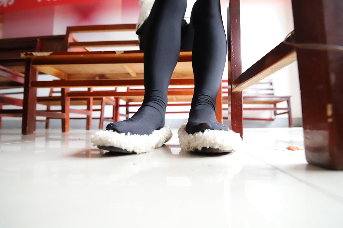 图片[62]-大西瓜爱牙膏-2019 11X活动 模特3（三） 教室黑丝厚长袜 (1) [84P] – 速更版-美库