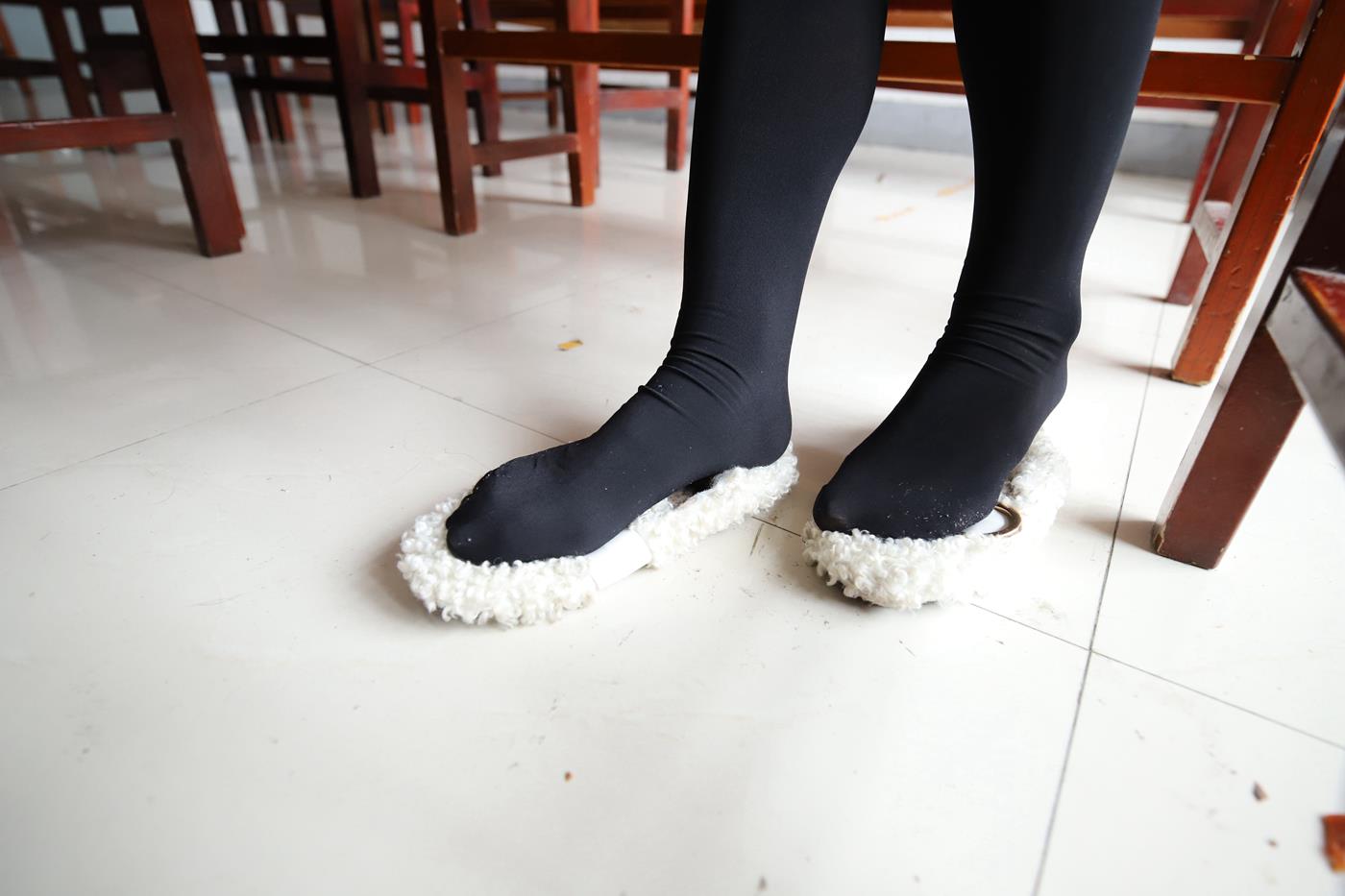 图片[63]-大西瓜爱牙膏-2019 11X活动 模特3（三） 教室黑丝厚长袜 (1) [84P] – 速更版-美库