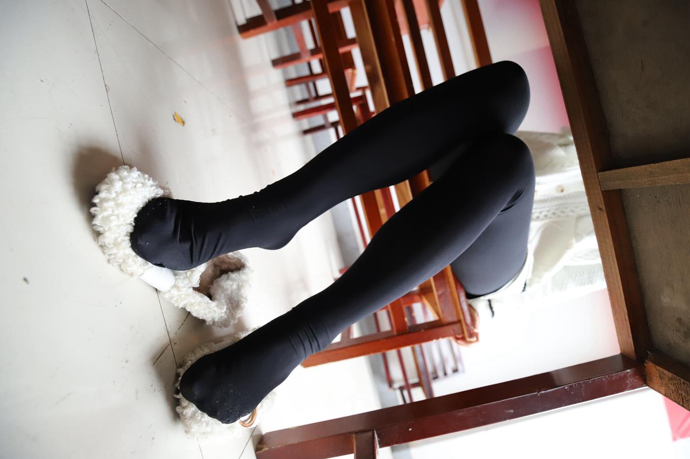 图片[75]-大西瓜爱牙膏-2019 11X活动 模特3（三） 教室黑丝厚长袜 (1) [84P] – 速更版-美库